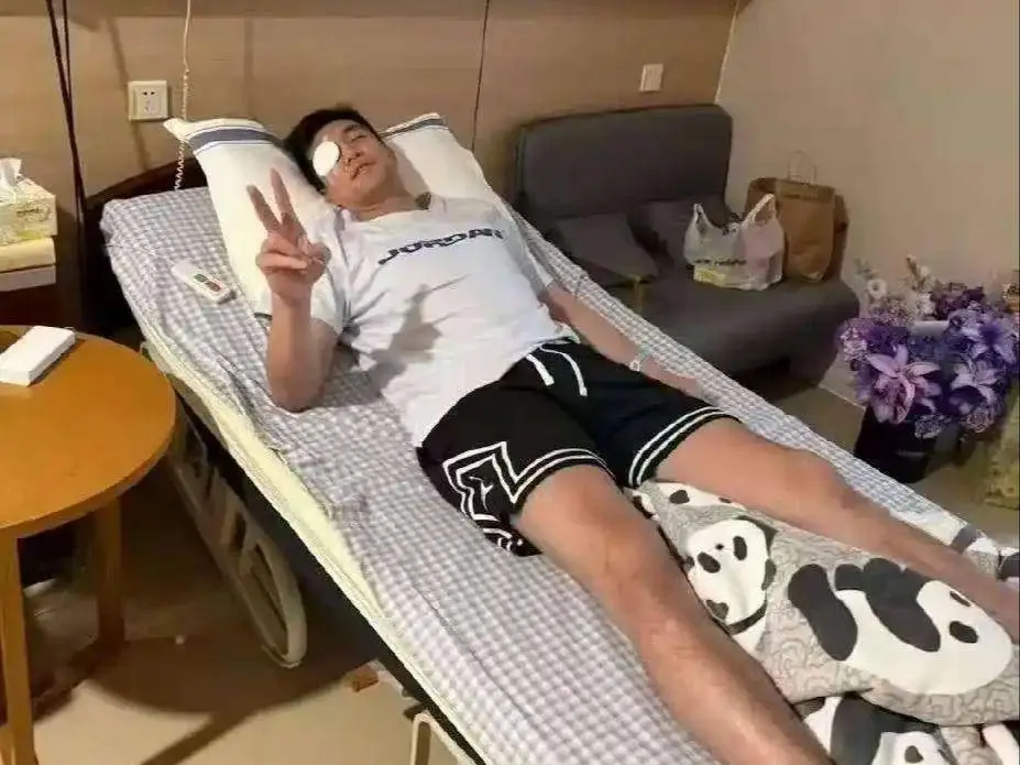 友误伤眼睛