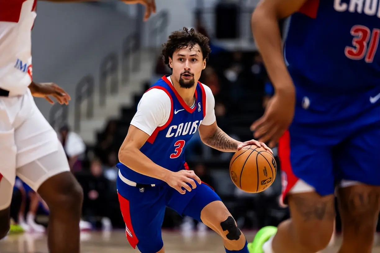 麦考伊曾与, 高的球员, 展联盟所属 麦考伊曾与, 高的球员, 展联盟所属