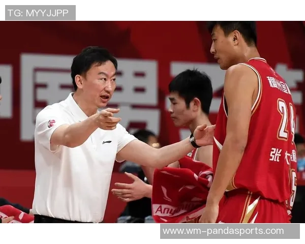 四川五粮金樽迎战浙江稠州金租争夺篮球赛季荣耀的巅峰对决