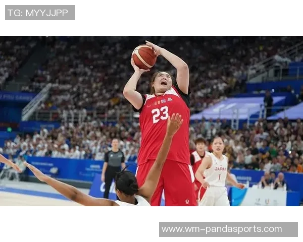 “女版奥尼尔”威风八面 克鲁克斯单场NCAA竞赛狂砍47分